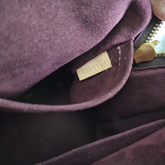 Louis Vuitton Retiro - Picture 10 of 13